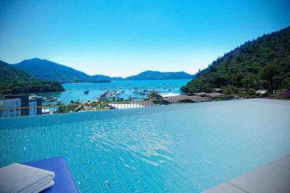Set Ribeira, apê completo com piscina vista mar!